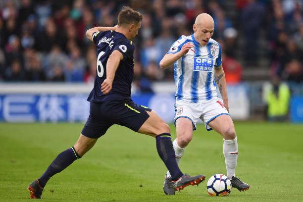 他在与亚特 他在与亚特