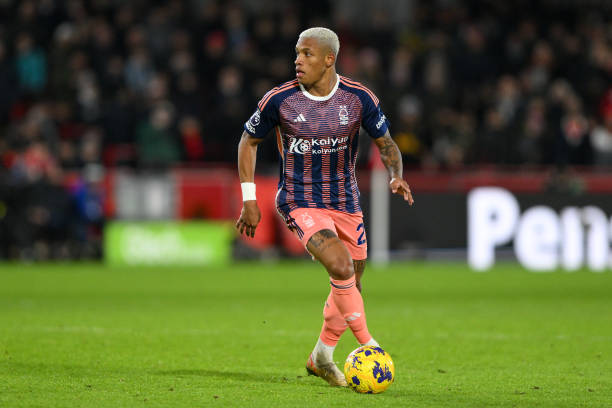 却因意外情 却因意外情